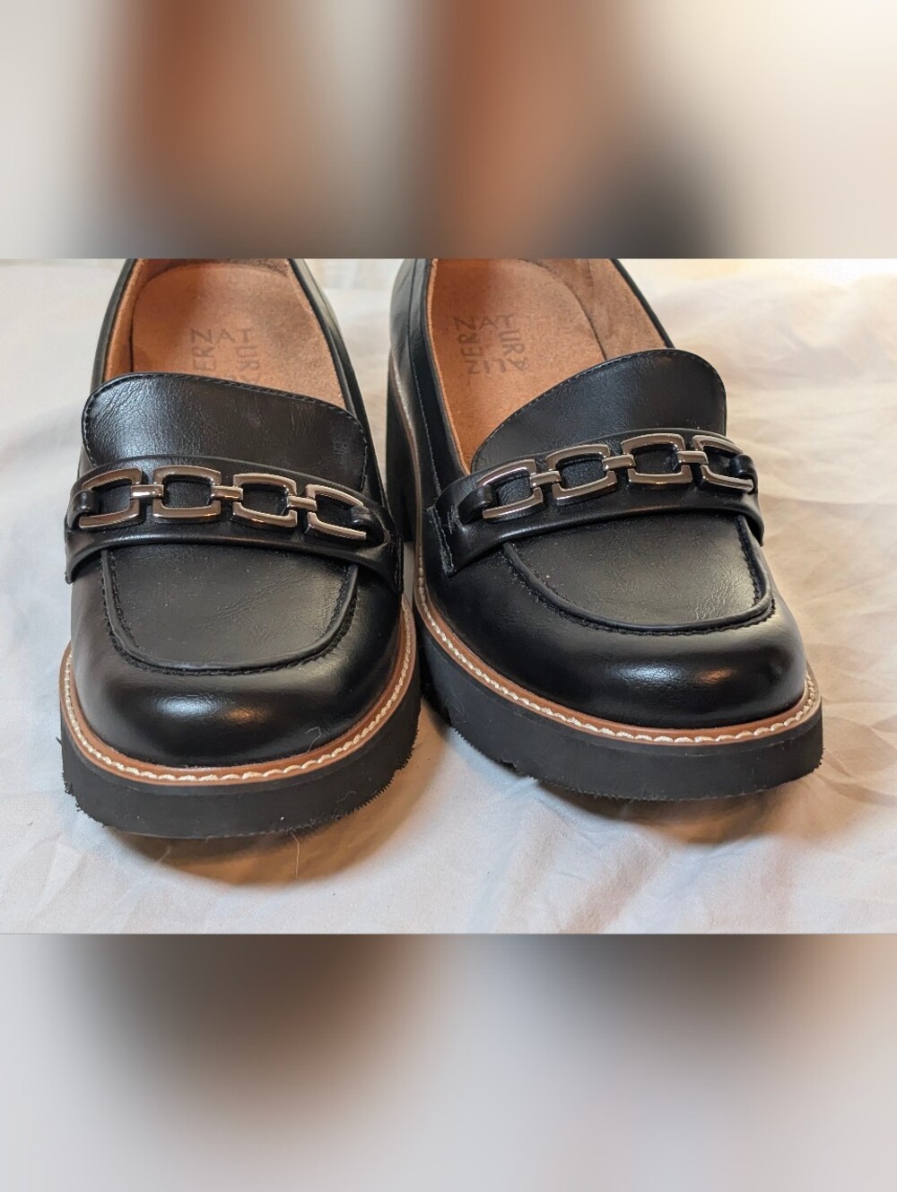 Naturalizer 8.5 Black Lug Sole Loafers Quiet Luxury Chain Platform Shoes - Picture 13 of 14